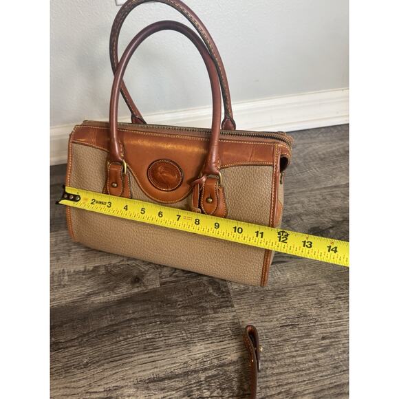 Vintage Dooney & Bourke AWL Satchel Doctor Bag Brown Leather British Tan W STRAP - Picture 6 of 16